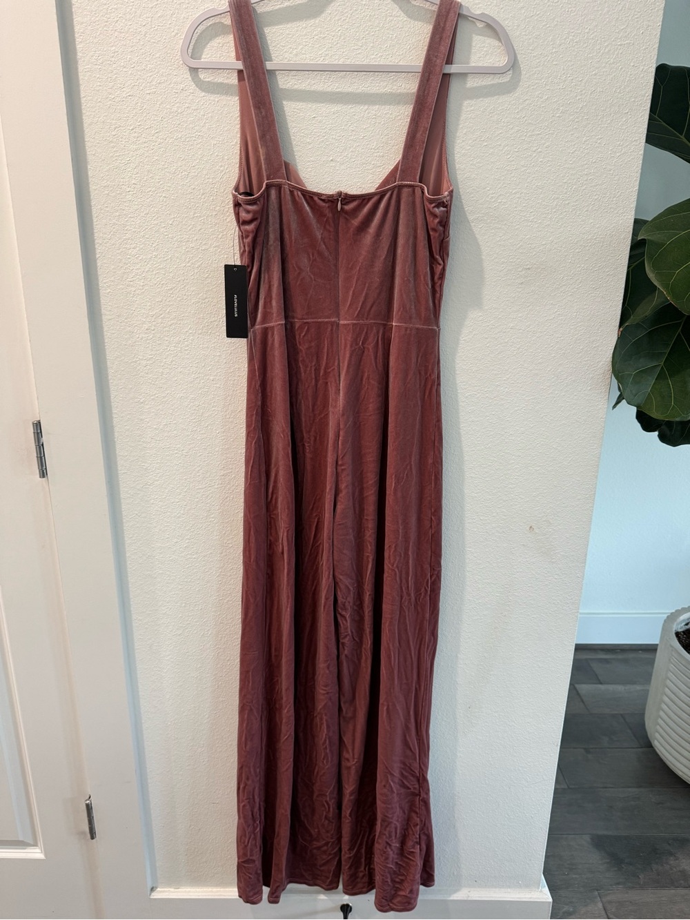 Lulu's Rose Velvet Wide-Leg Jumpsuit - Picture 5 of 6